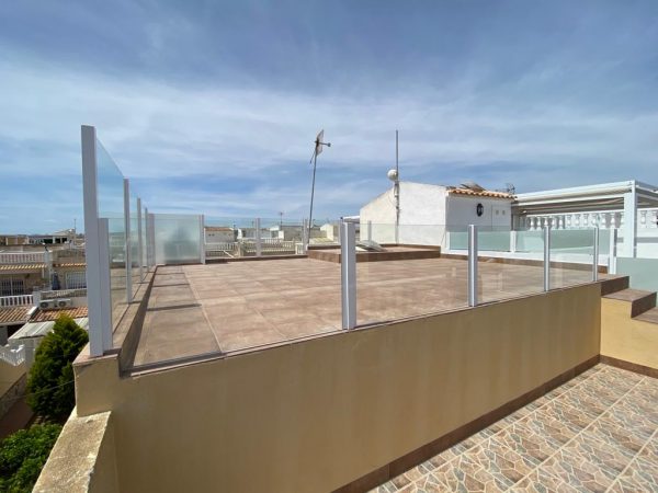 Balaustradas - Soluciones complementarias con fabricación propia en Alicante | Toldos Corona